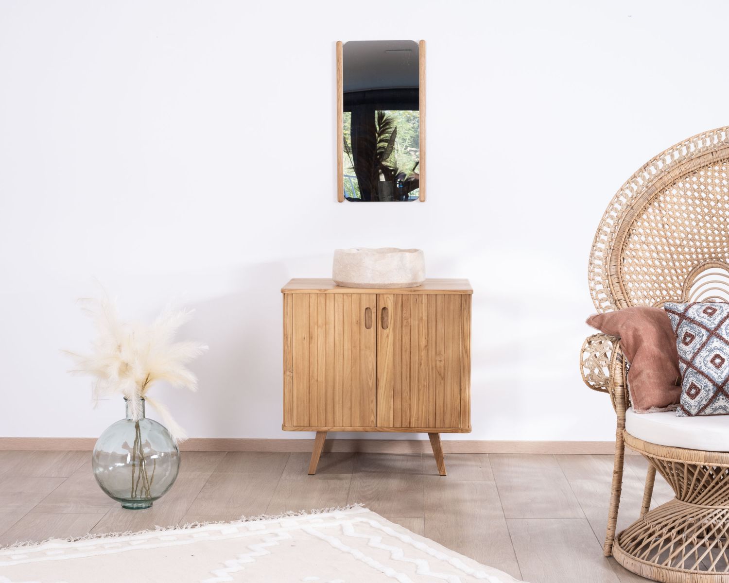 Lavabo con piedistallo rotondo "Stone", design in puro marmo
