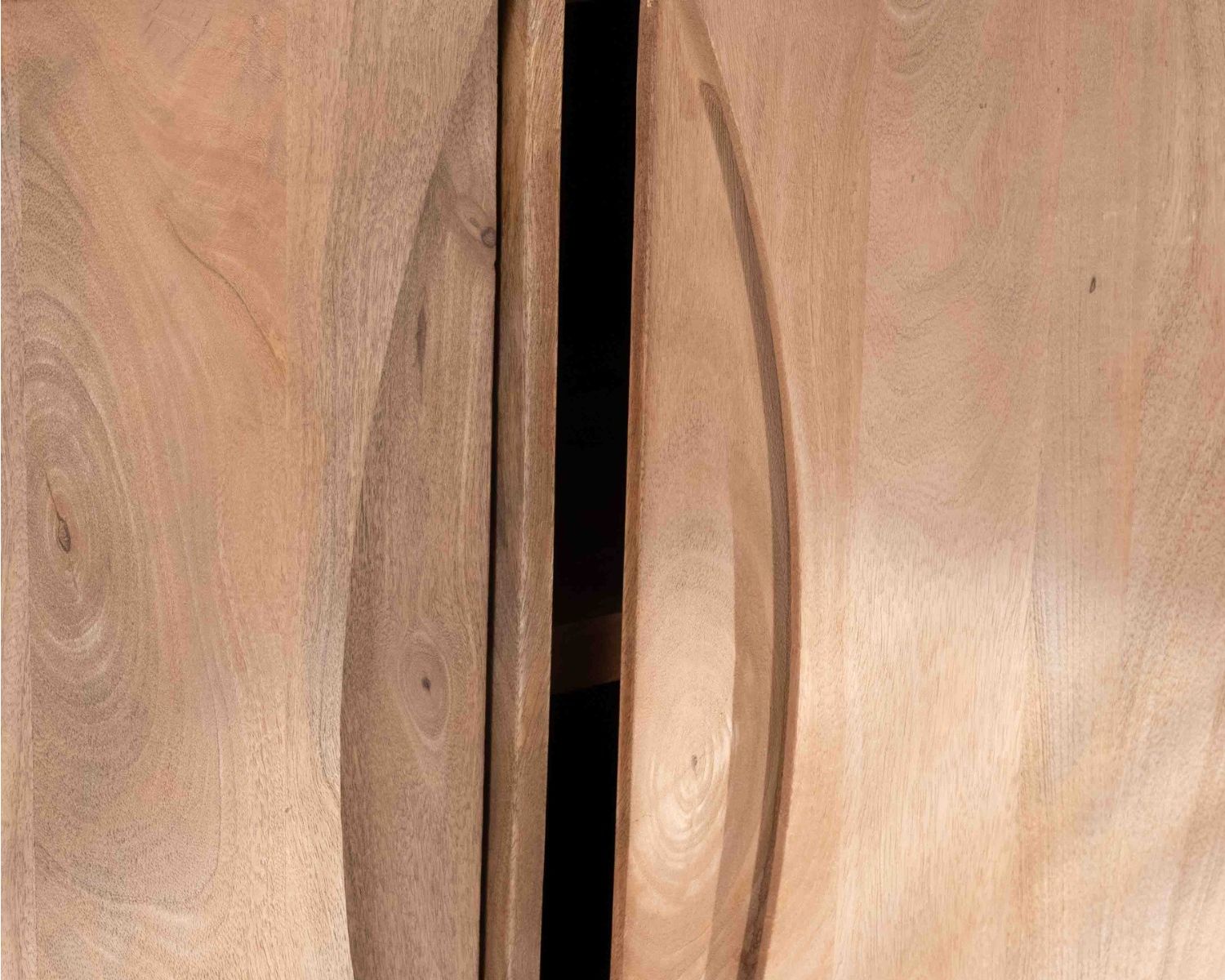 Credenza contemporanea a 2 ante in mango massiccio con maniglie integrate curve "Cabure"