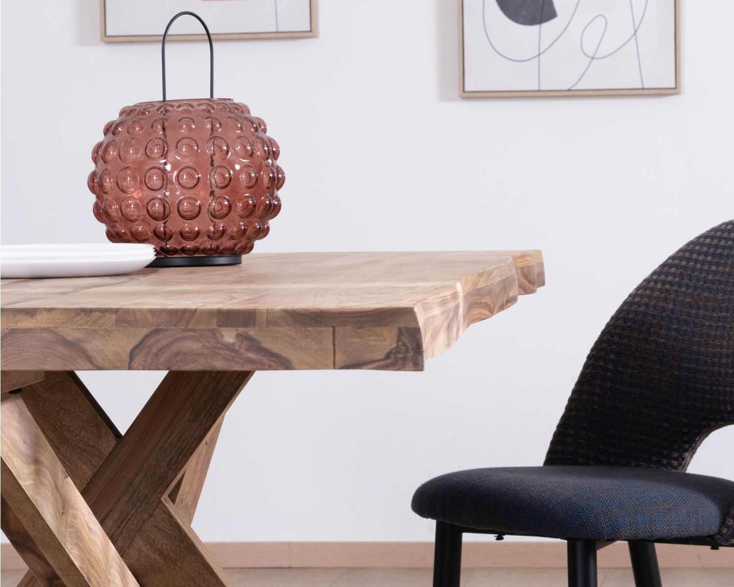 Tavolo da pranzo da 180 cm con piano naturale e gambe incrociate in 100% palissandro "Enoa"