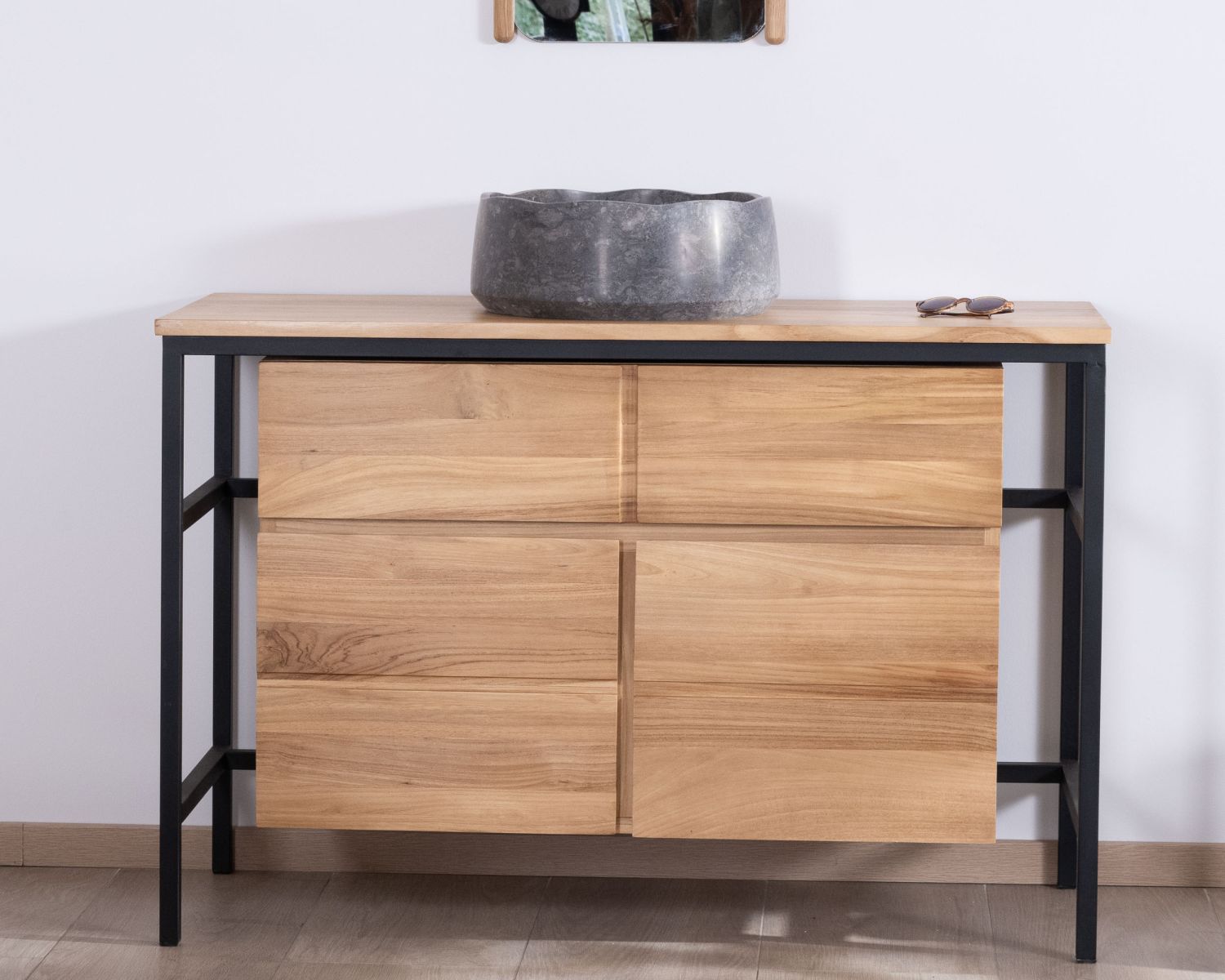 Mobile da 120 cm "Wavy" in teak contemporaneo con gambe di design in metallo