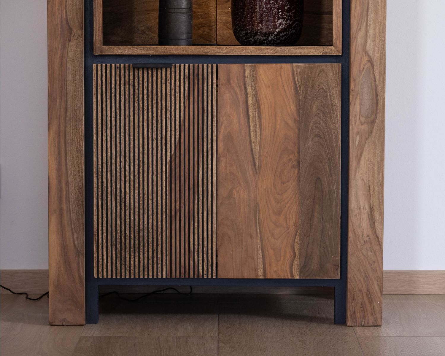 Colonna in vetro di palissandro "Enoa" con retroilluminazione