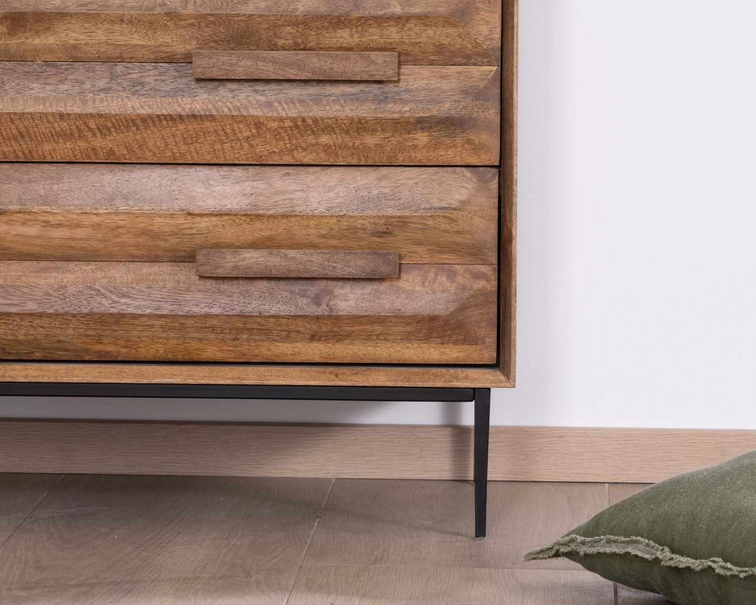 Cassettiera "Presto" in stile retrò in legno di mango e metallo con 6 cassetti a mezza larghezza