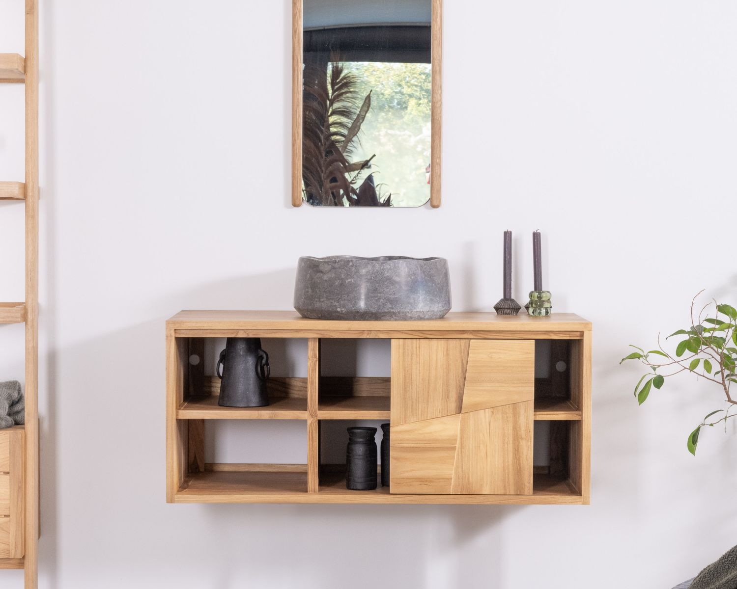 Mobiletto sospeso in teak "Tao" da 105 cm con ante scorrevoli