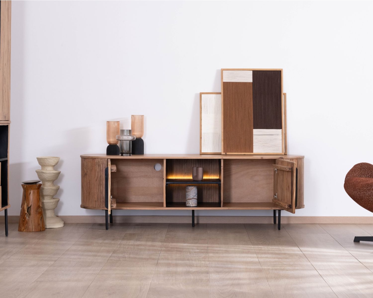 Porta TV dal design retrò "Bopee" da 175 cm con illuminazione a LED