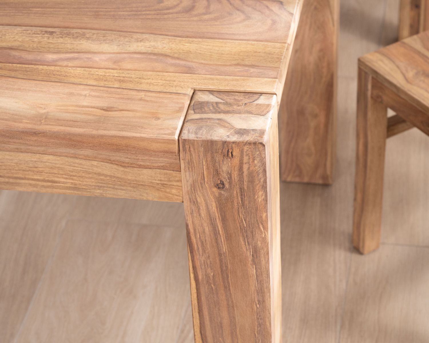 Tavolo da pranzo quadrato in palissandro "Kalanohé" 135 cm