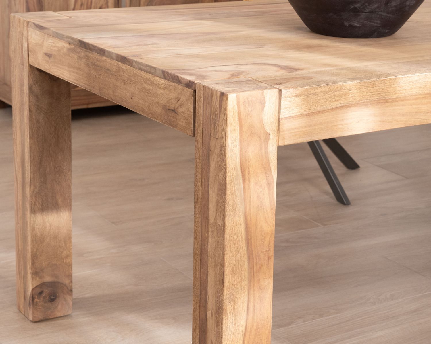 Tavolo da pranzo rettangolare "Kalanohé" in palissandro 160 cm