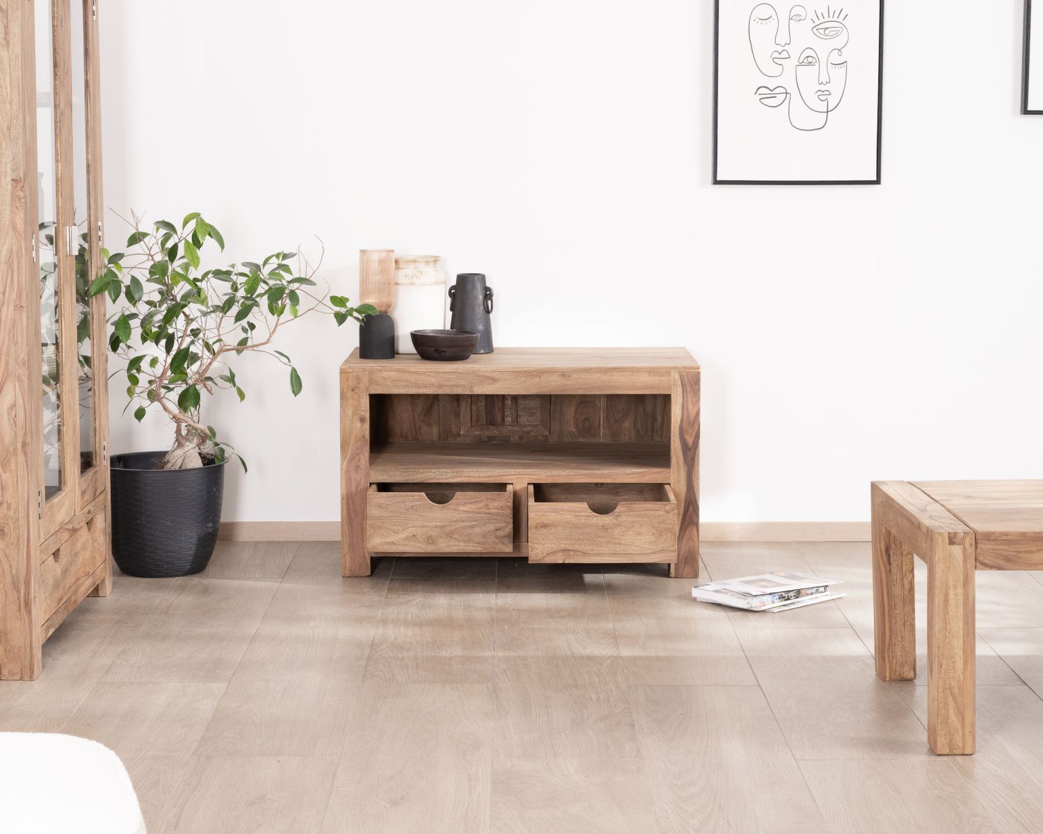 Porta TV compatto e funzionale in palissandro "Kalanohé" con nicchia e 2 cassetti