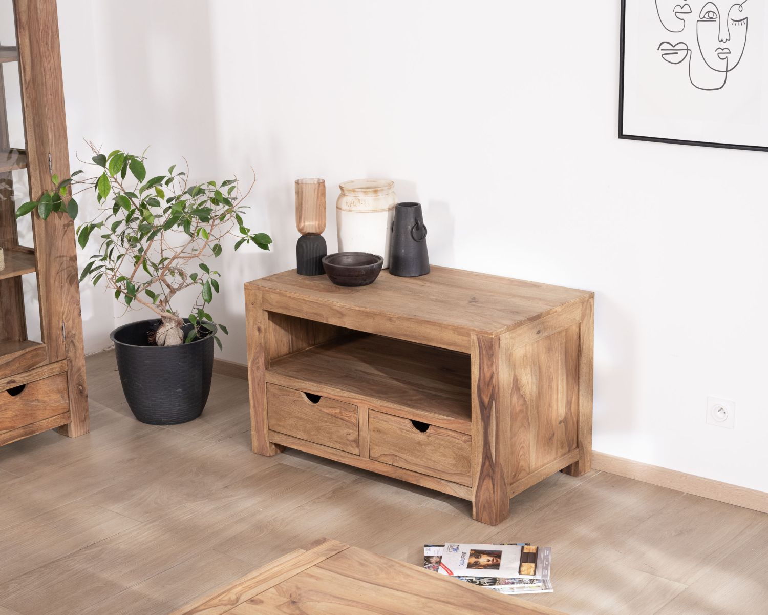 Porta TV compatto e funzionale in palissandro "Kalanohé" con nicchia e 2 cassetti