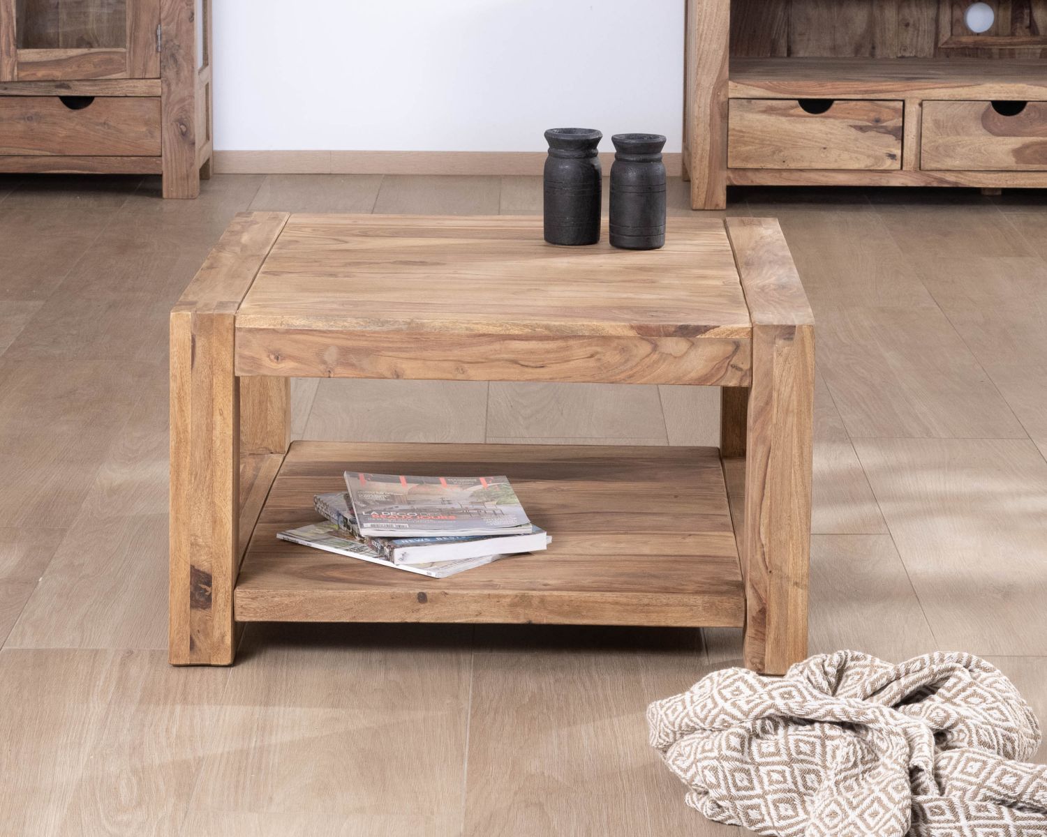 Tavolino quadrato "Kalanohé" con doppio piano in palissandro