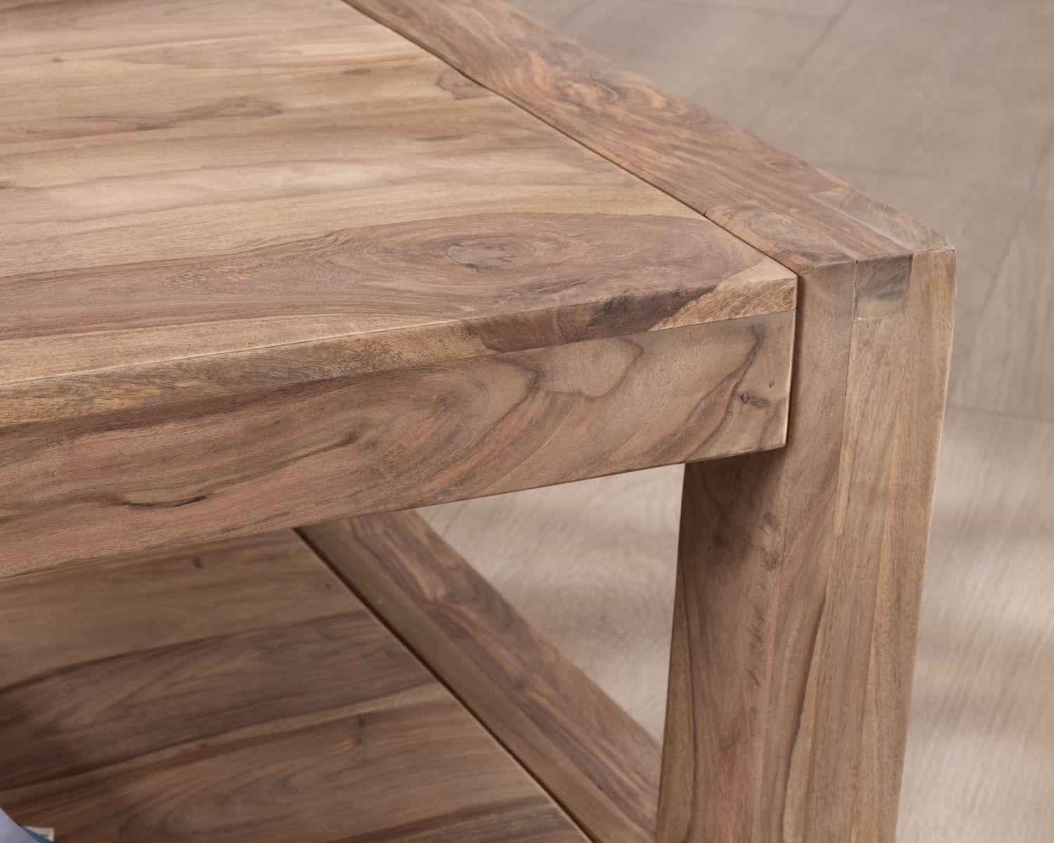 Tavolino quadrato "Kalanohé" con doppio piano in palissandro