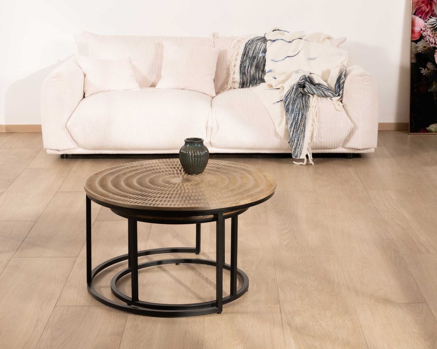 Set di 2 tavolini rotondi neri "Joe" con piano in legno