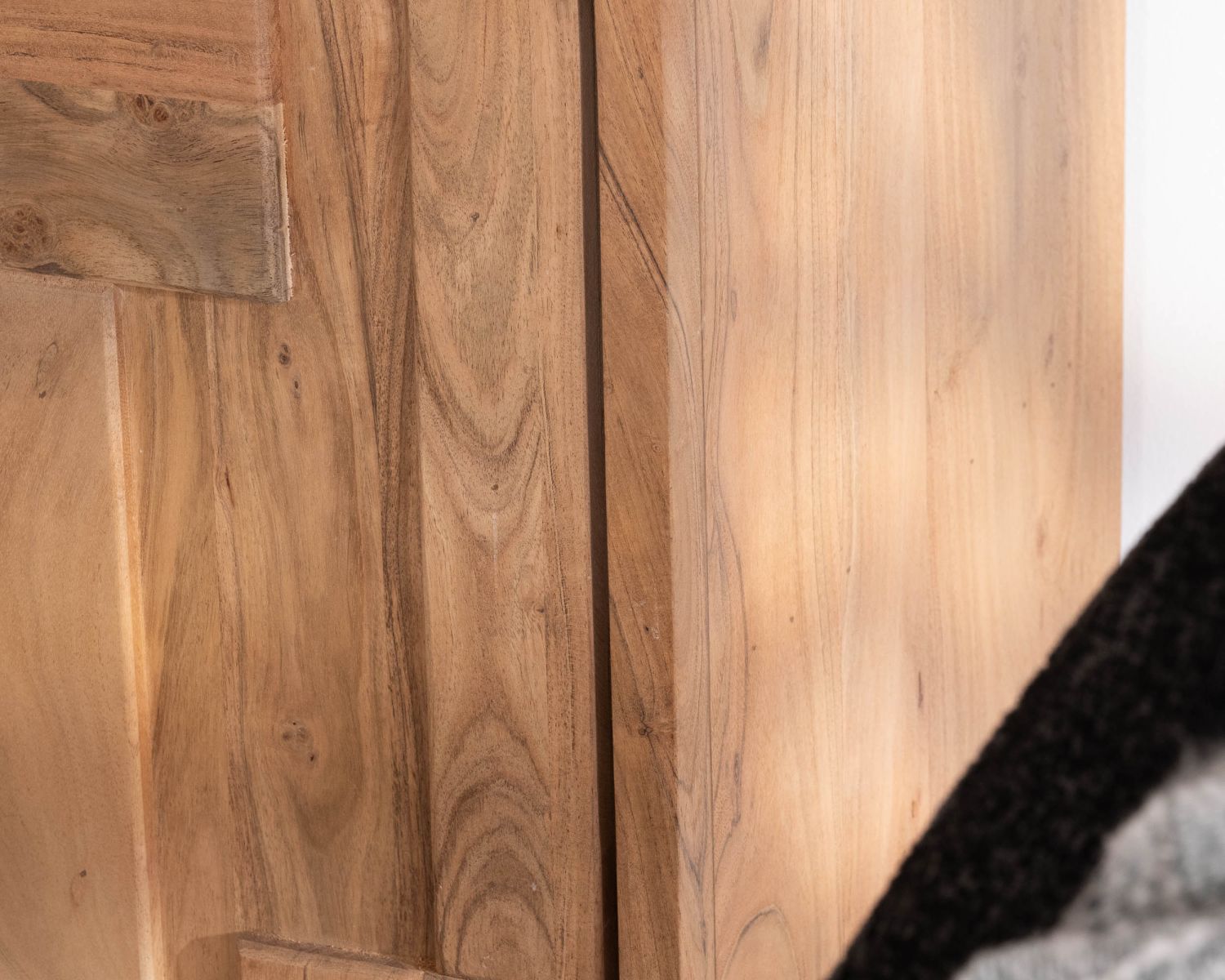 Grande vetrina a 4 ante in stile retrò in acacia e metallo "Puzzle" con frontali a carré