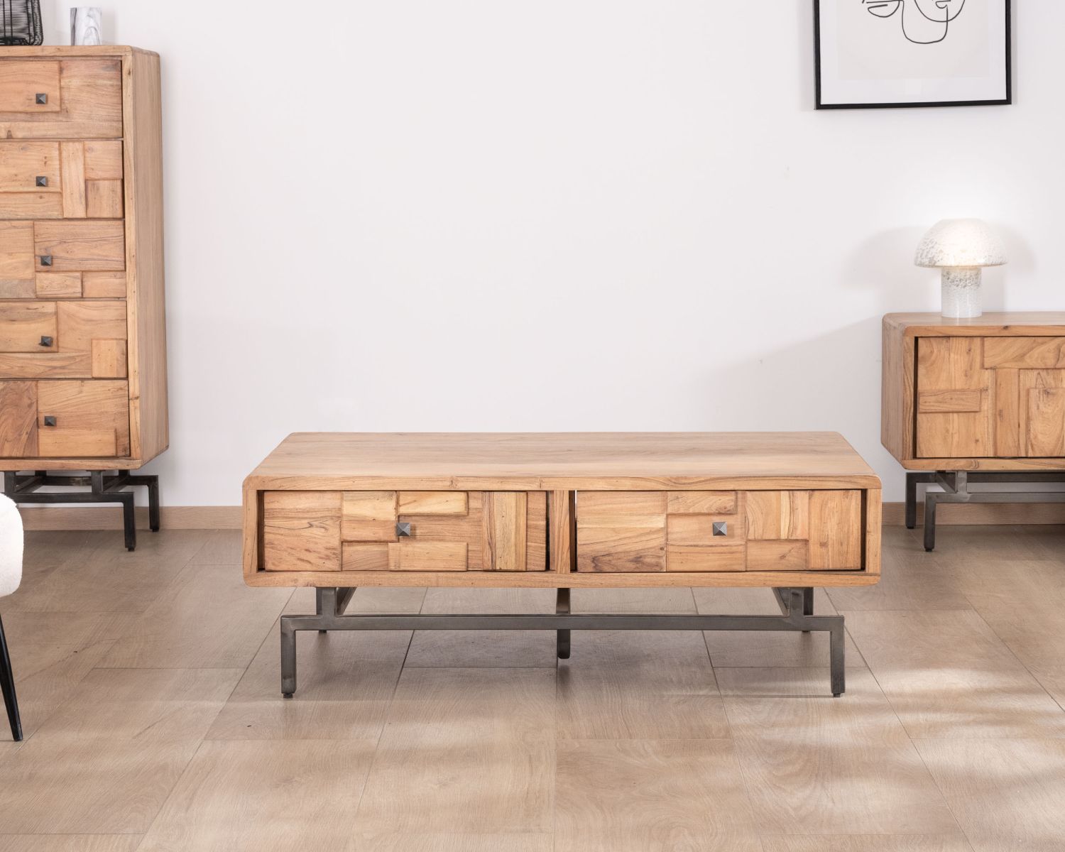 Tavolino di design retrò in acacia e metallo "Puzzle" 2 cassetti