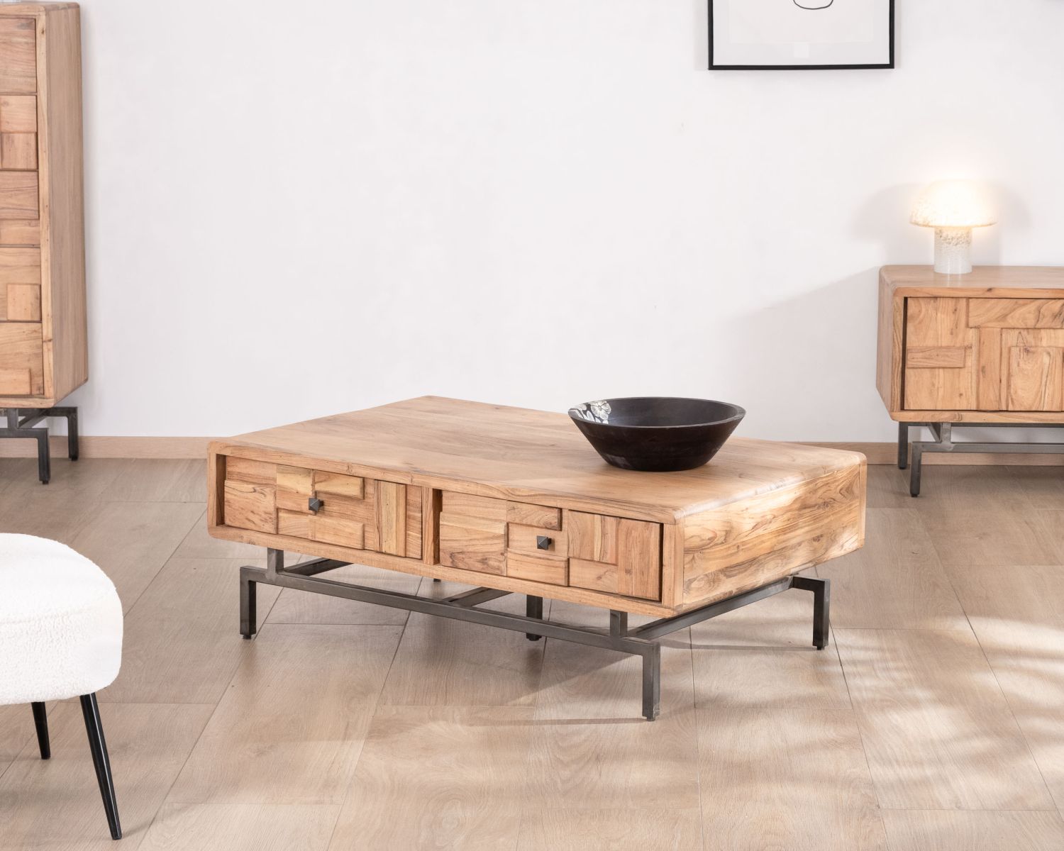 Tavolino di design retrò in acacia e metallo "Puzzle" 2 cassetti
