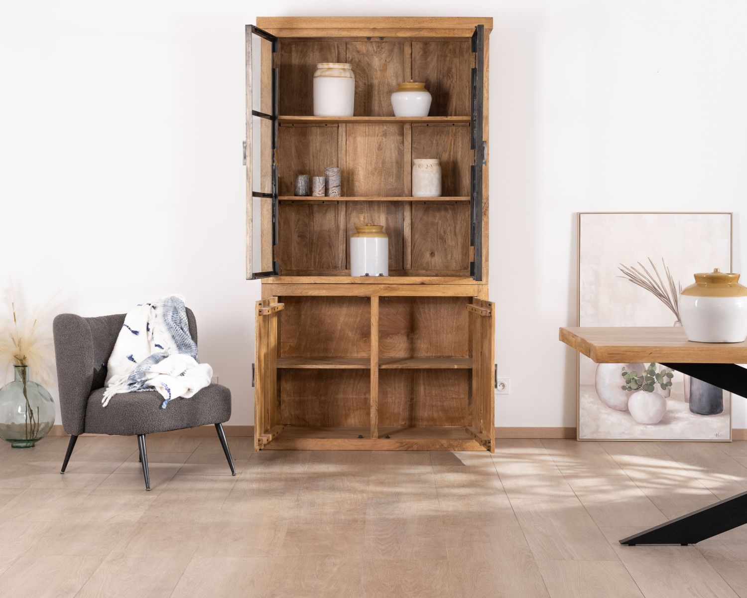 Mobile portavivande contemporaneo "Presolino" da 120 cm in mango con ante in vetro e legno