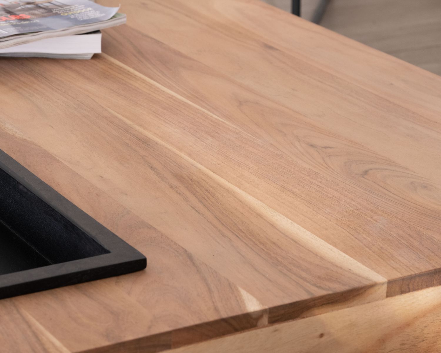 Tavolino quadrato in legno massiccio "Shelley" con contenitore estraibile 100 cm