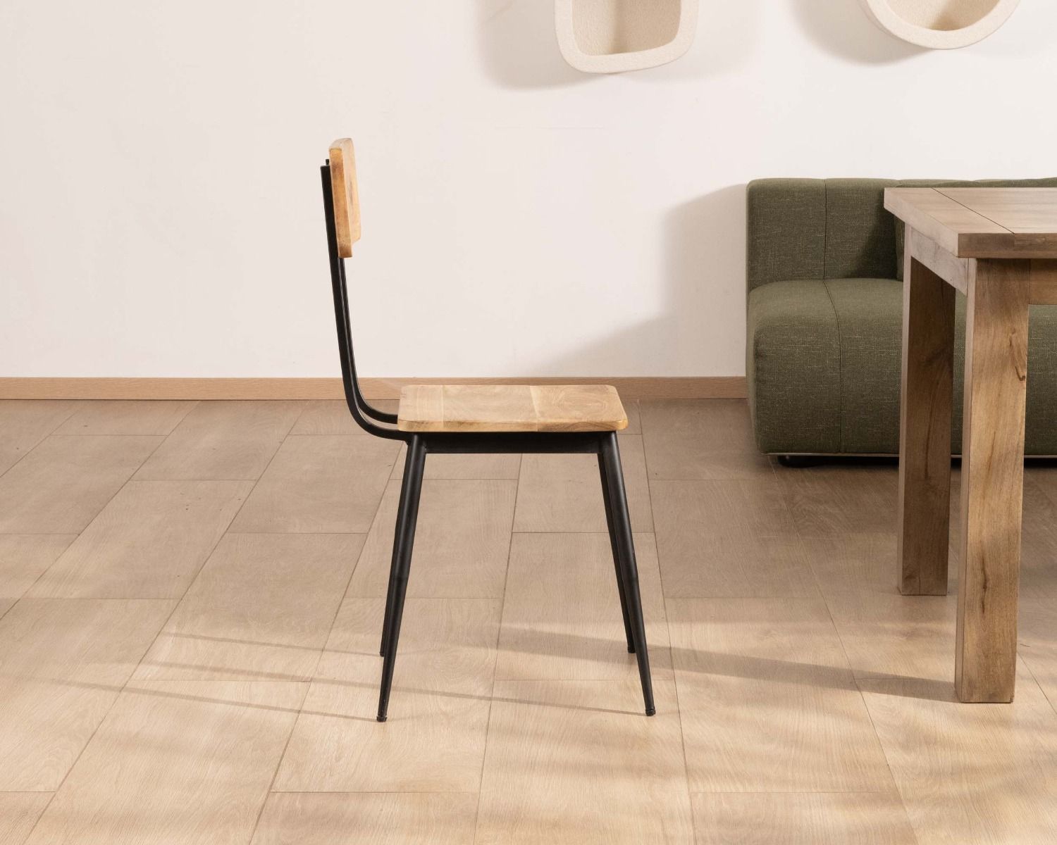 Set di 2 sedie industriali "Atelier Kraft" in legno massiccio e metallo nero