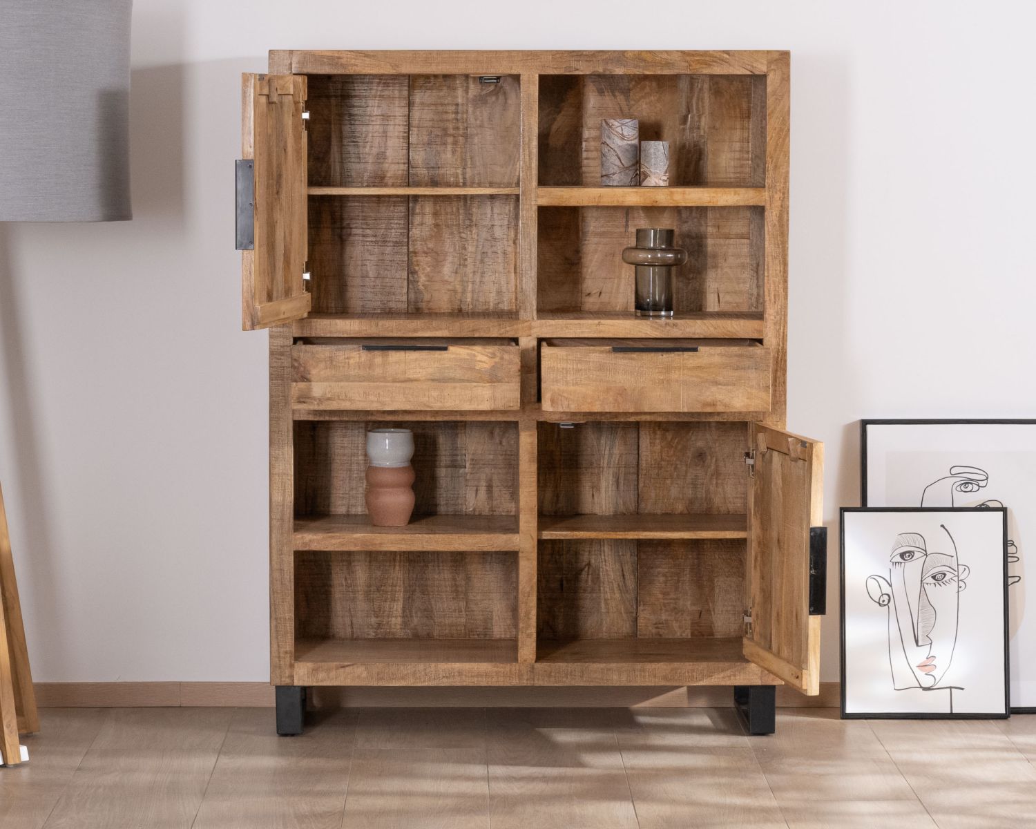 Argentier in legno di mango e gambe in metallo "Manoha" con ante reversibili a righe