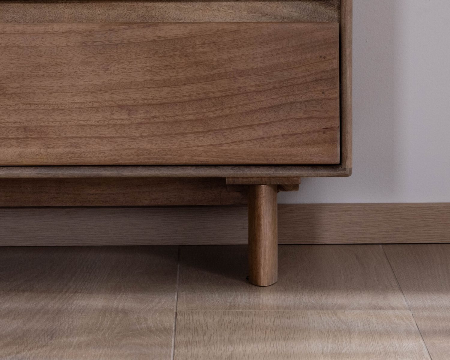 Cassettiera in stile Japandi in legno di mango massiccio "Geta", 3 cassetti ad ampia apertura