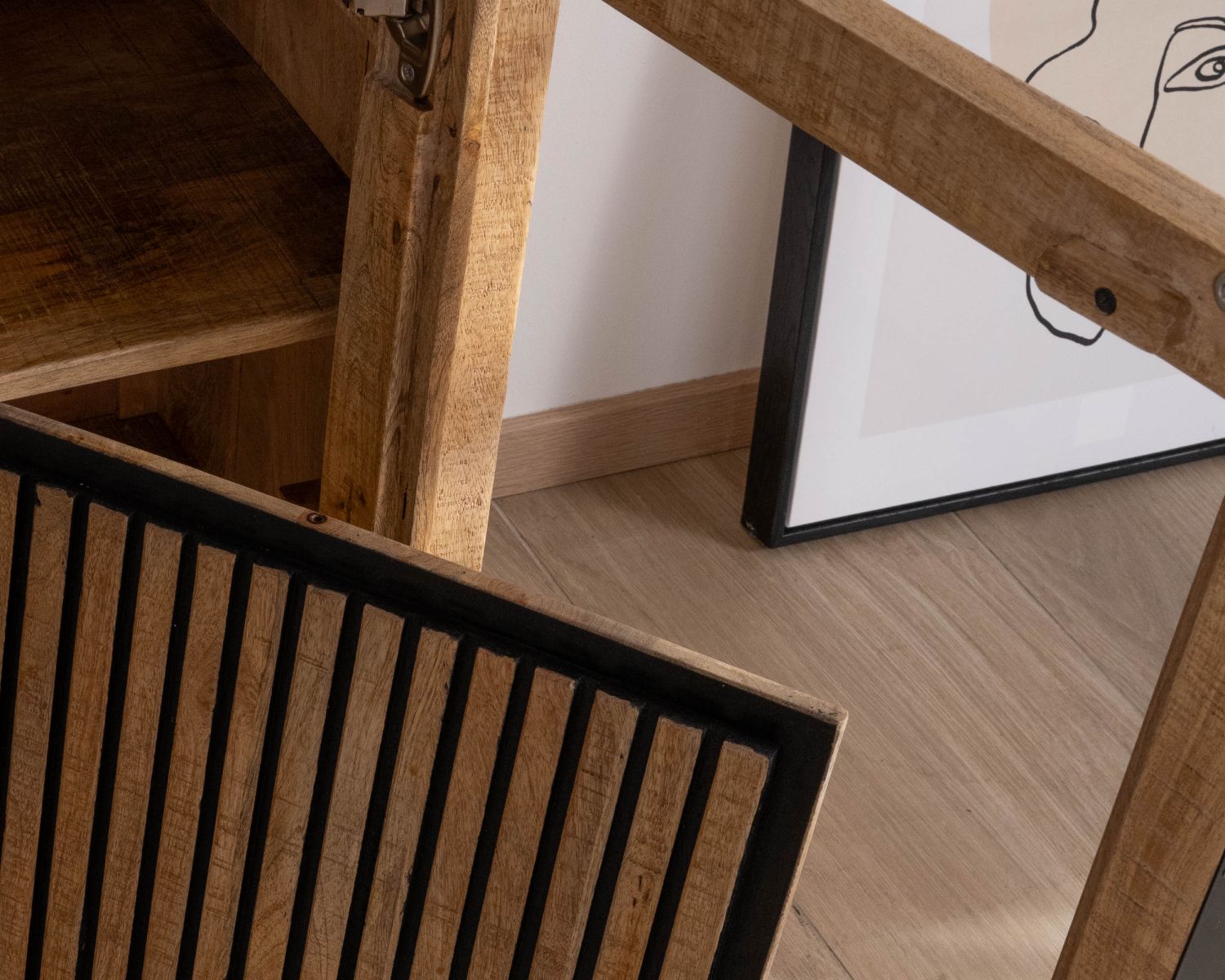 Vetrina mango "Manoha" a 2 ante con frontale decorativo reversibile