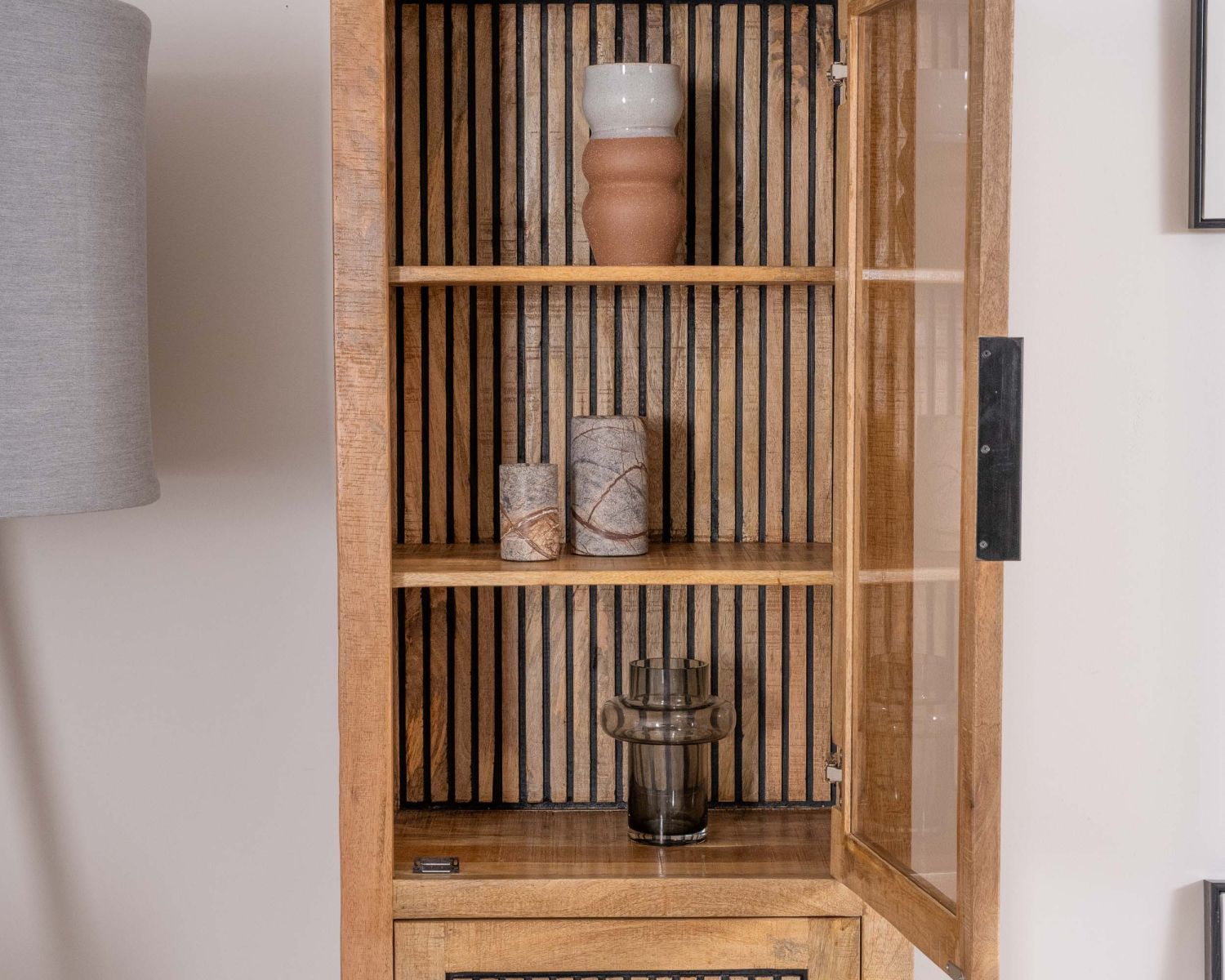 Vetrina mango "Manoha" a 2 ante con frontale decorativo reversibile