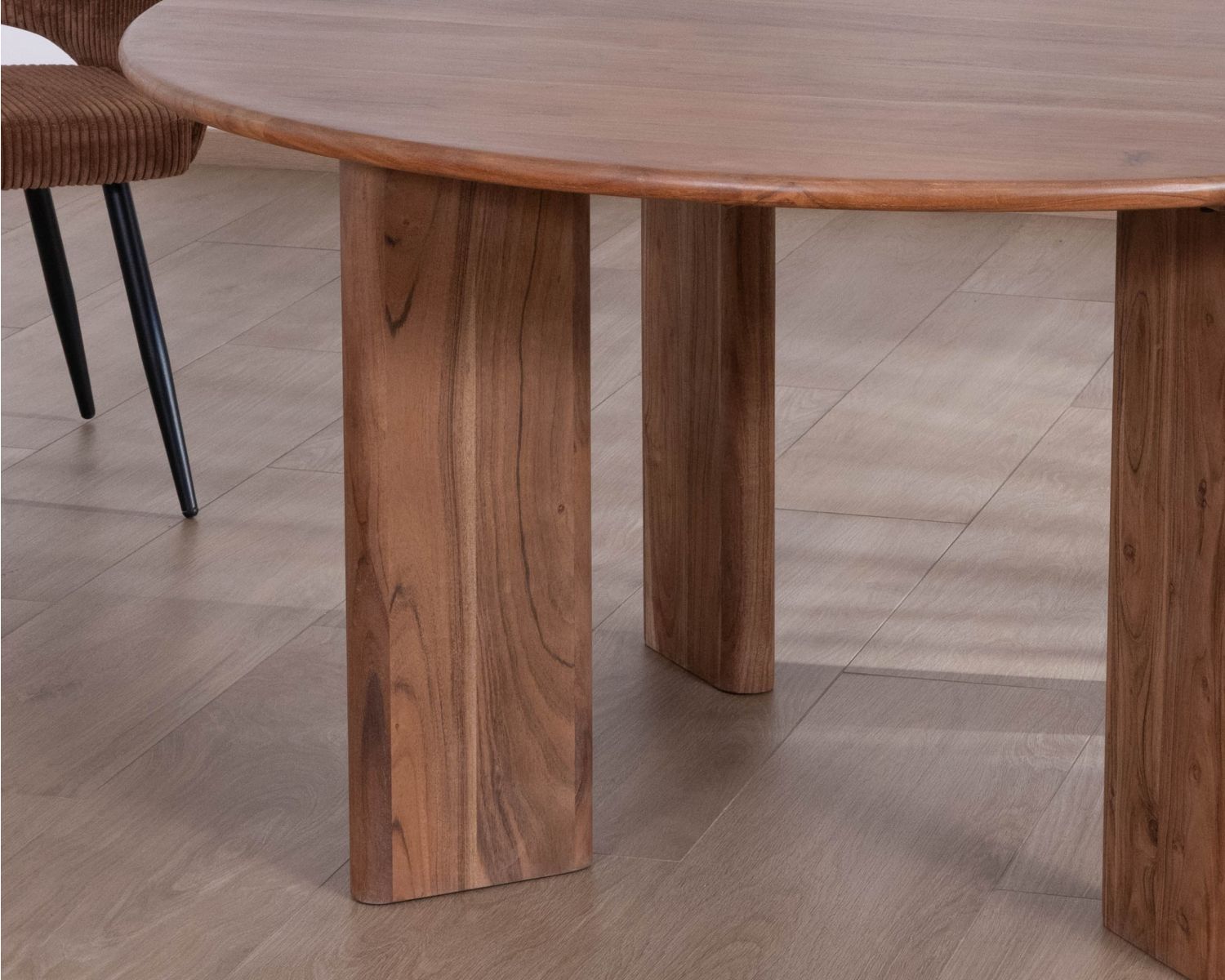 Tavolo da pranzo rotondo in stile japandi "Yona" 150 cm