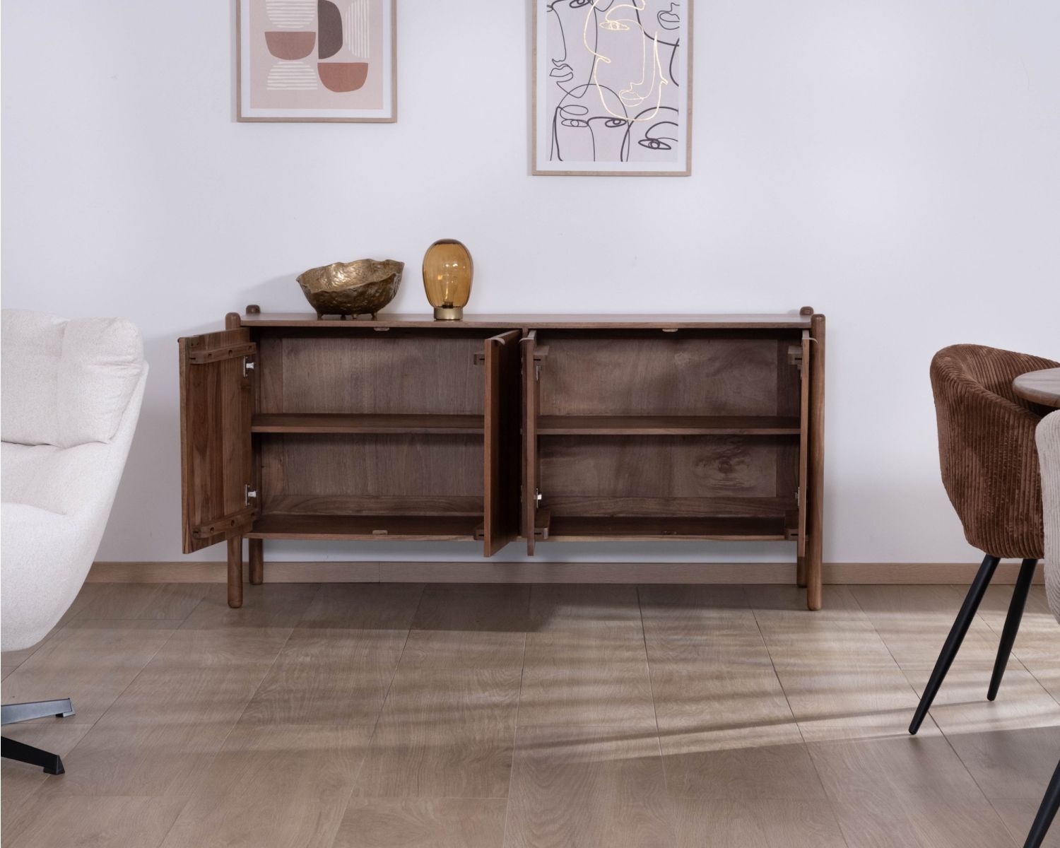 Credenza "Yona" a 4 ante in acacia massiccia - design elegante