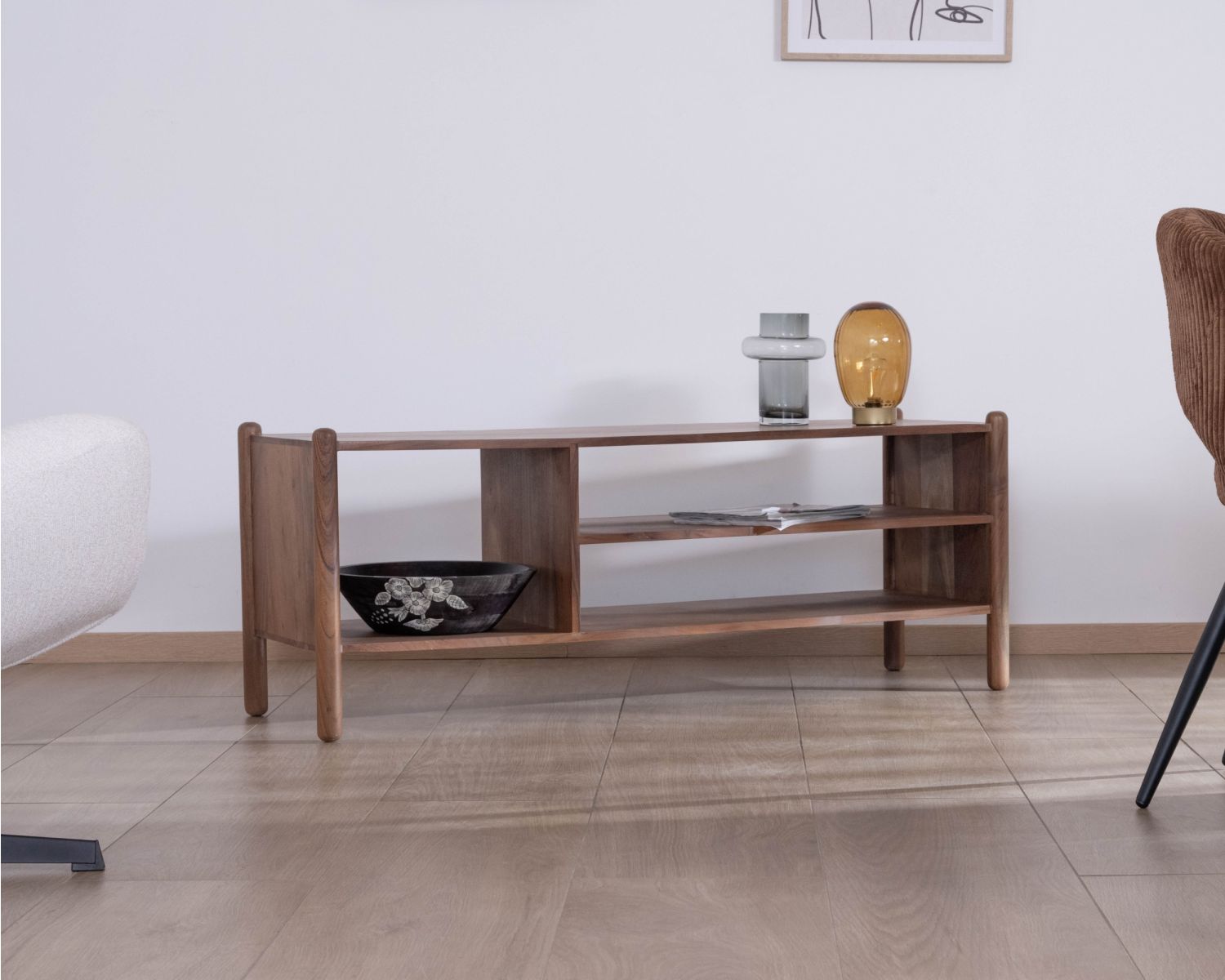 Porta TV in stile giapponese "Yona" da 130 cm in acacia massiccia