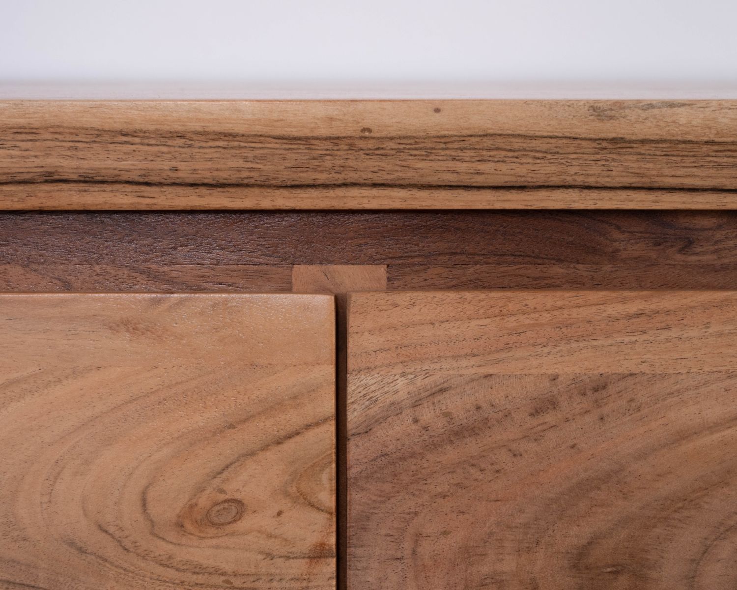 Cassettone a 6 cassetti "Lignum" in legno di acacia, stile scandinavo