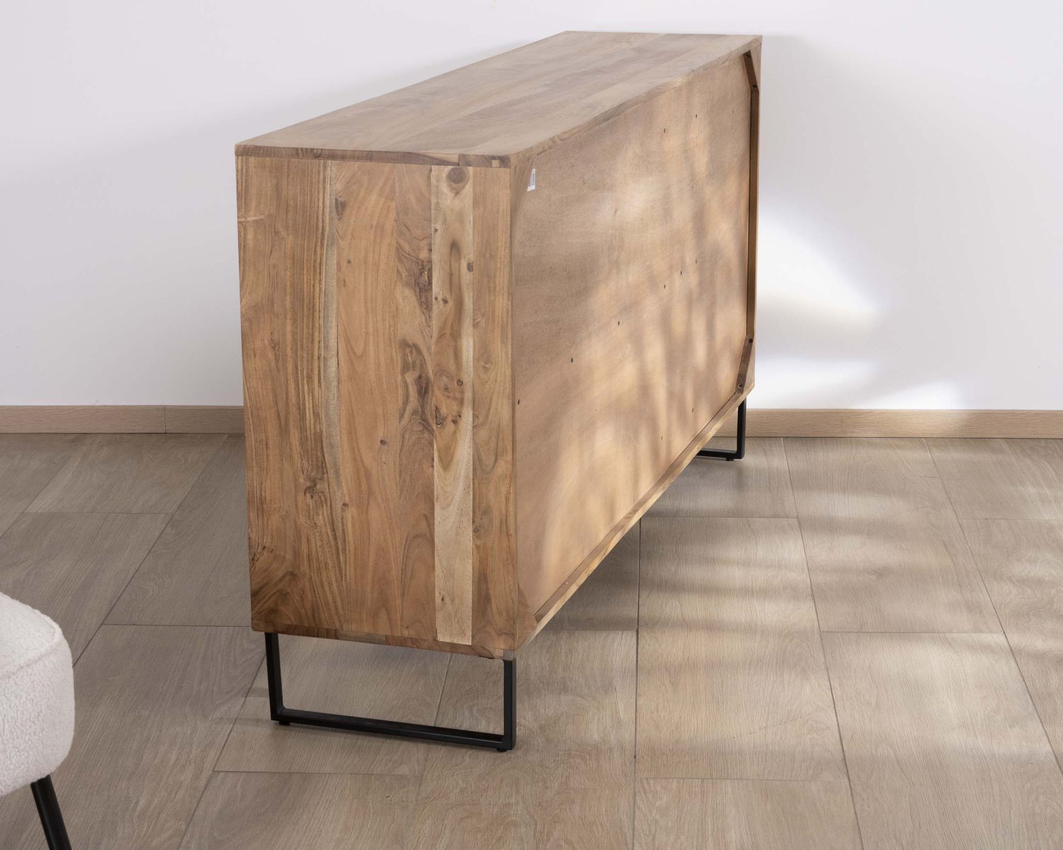 Credenza industriale da 160 cm in acacia "Baltik" con ante, cassetti e nicchie