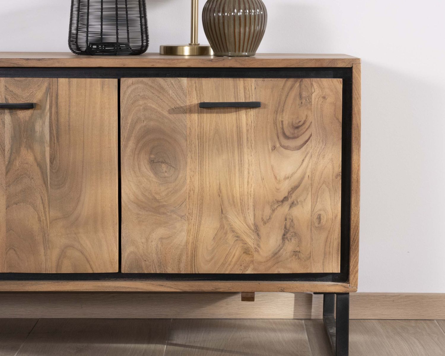 Porta TV industriale "Baltik" in legno di acacia, 180 cm