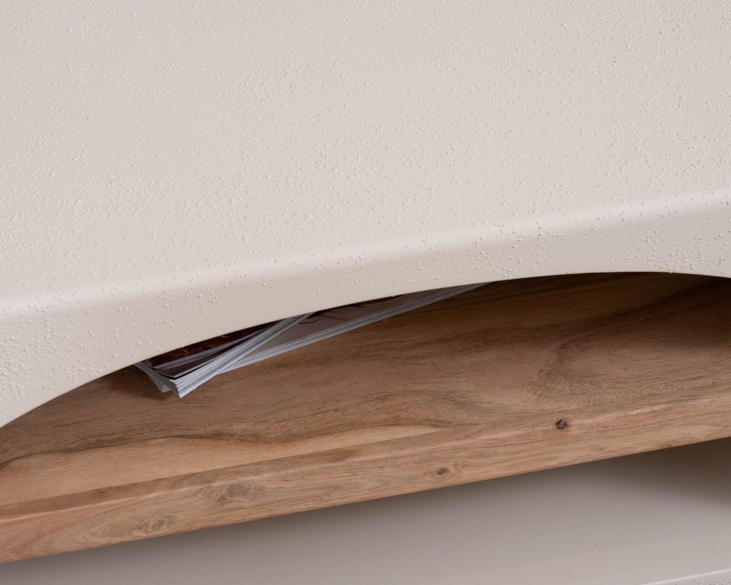 Tavolino quadrato "Miona", design organico con aspetto di cemento sabbiato