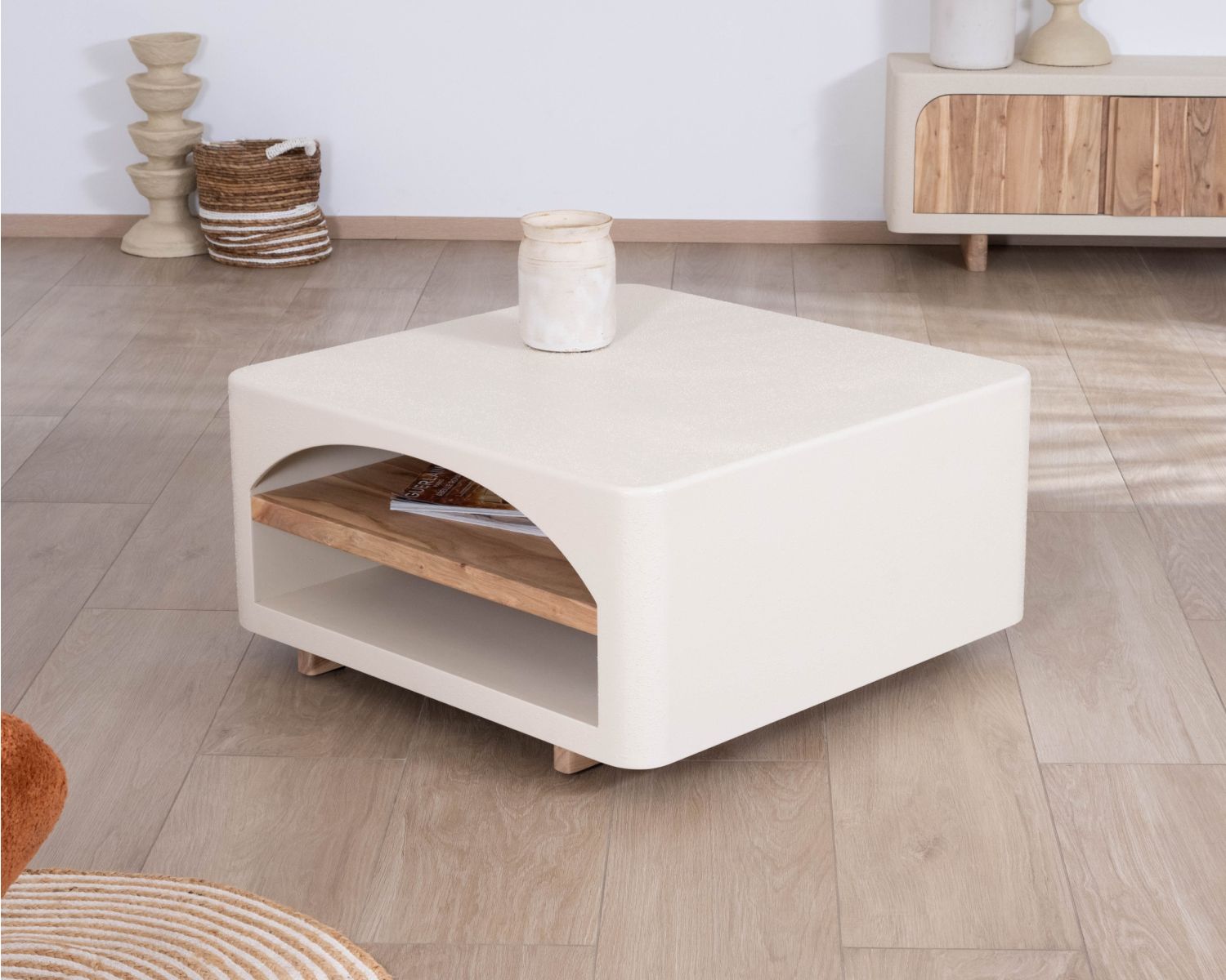 Tavolino quadrato "Miona", design organico con aspetto di cemento sabbiato