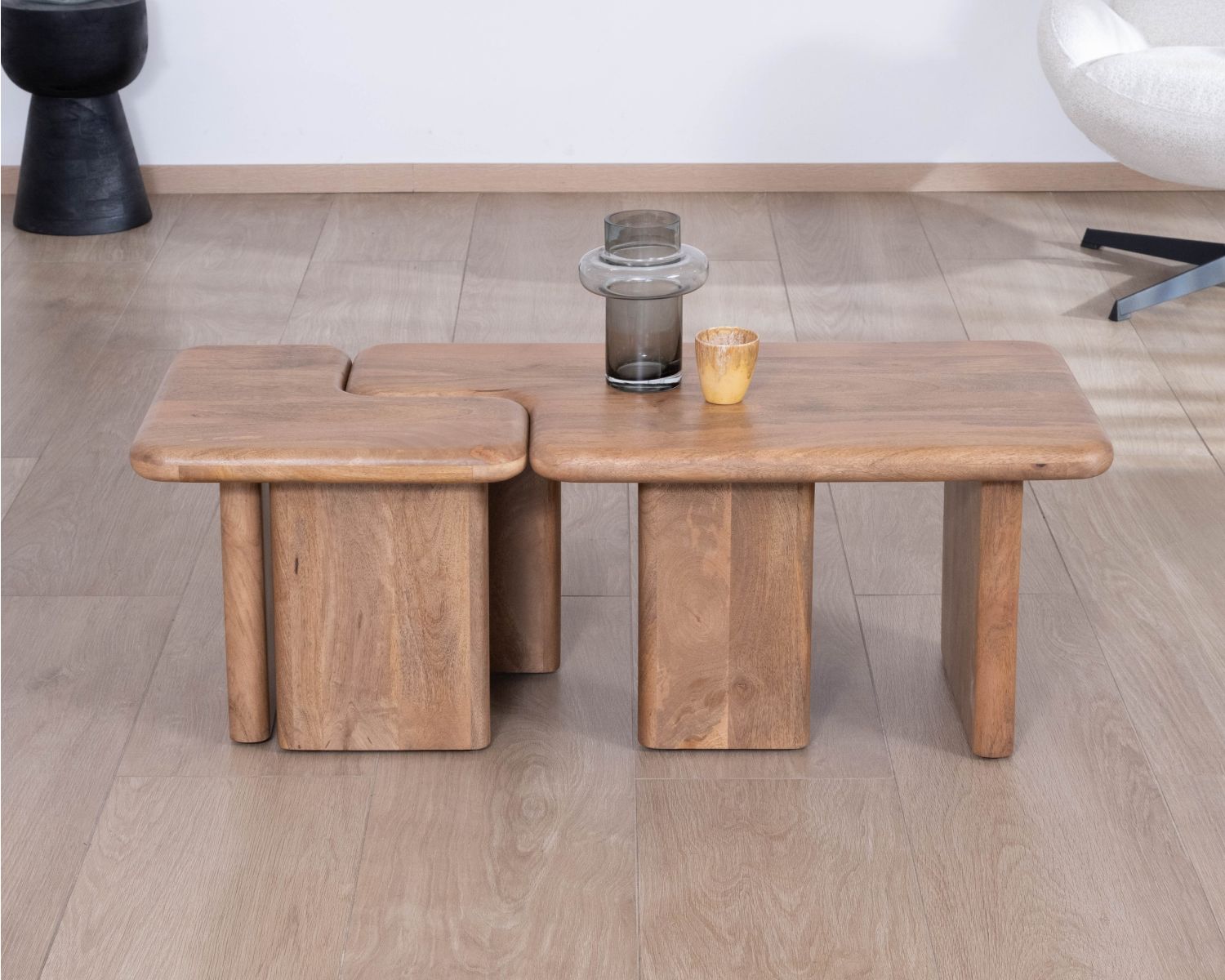 Tavolino modulare "Naura" in mango, spirito biologico