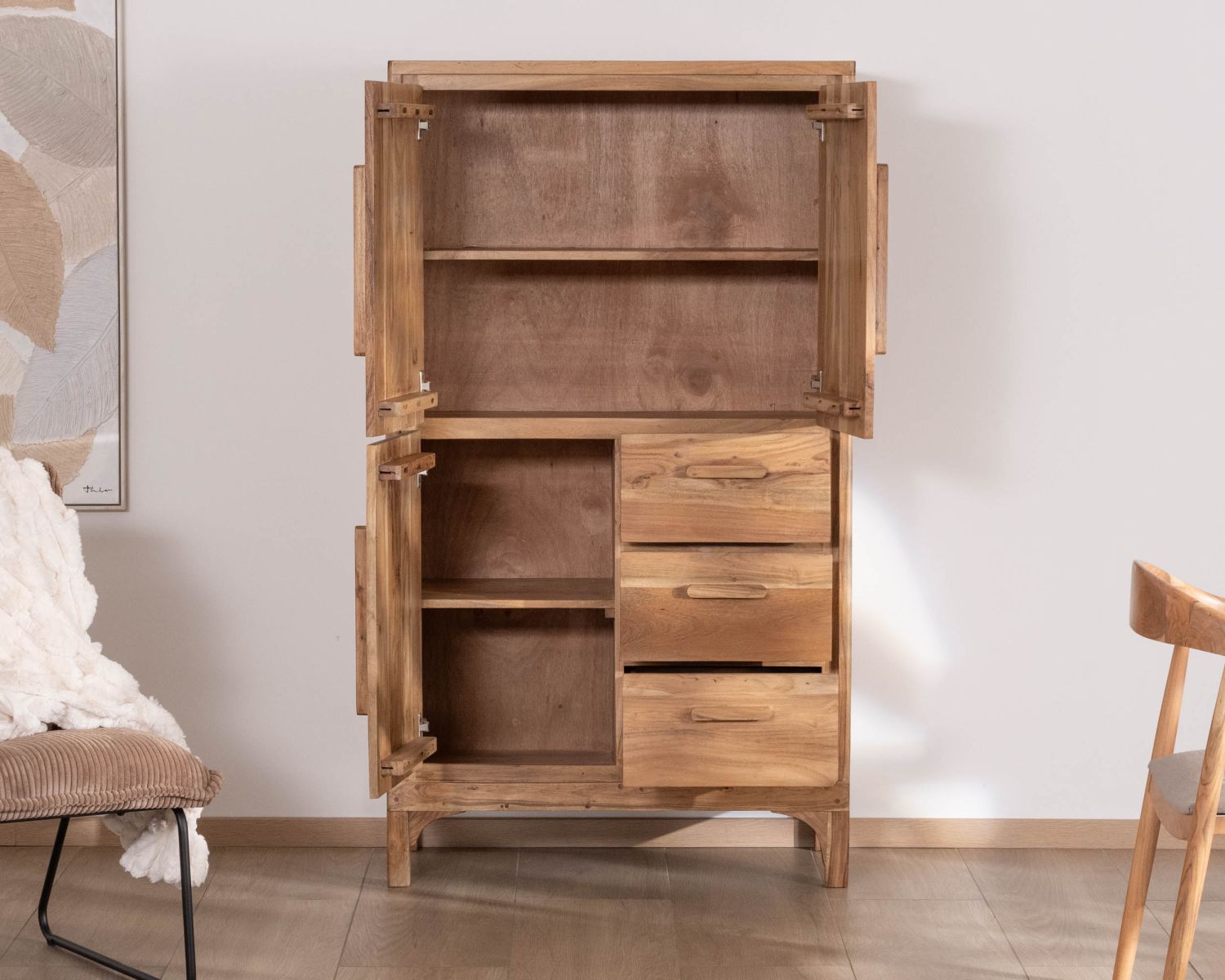 Piccolo mobile basso per porcellane in stile scandinavo "Melody" in acacia