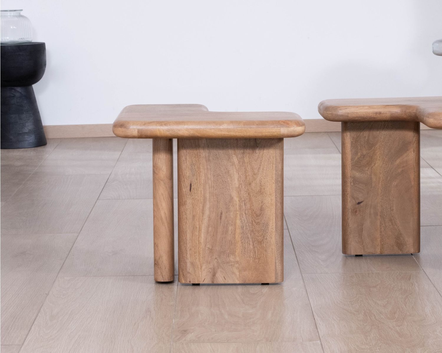 Tavolino modulare "Naura" in mango, spirito biologico