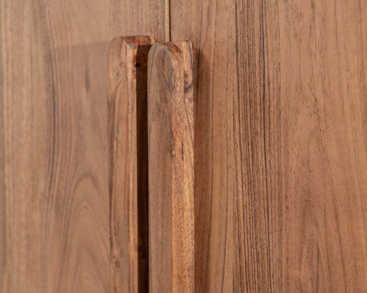 Credenza "Melody" a 3 ante in acacia 145 cm