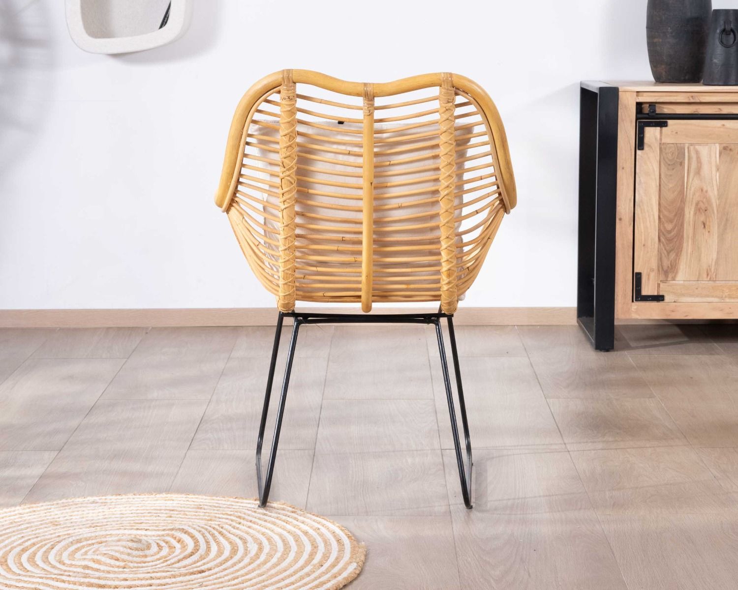 Set di 2 poltrone avvolgenti "Luna" in metallo nero e rattan