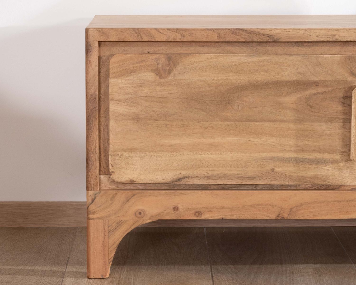 Porta TV "Melody" in stile Zen da 160 cm in acacia