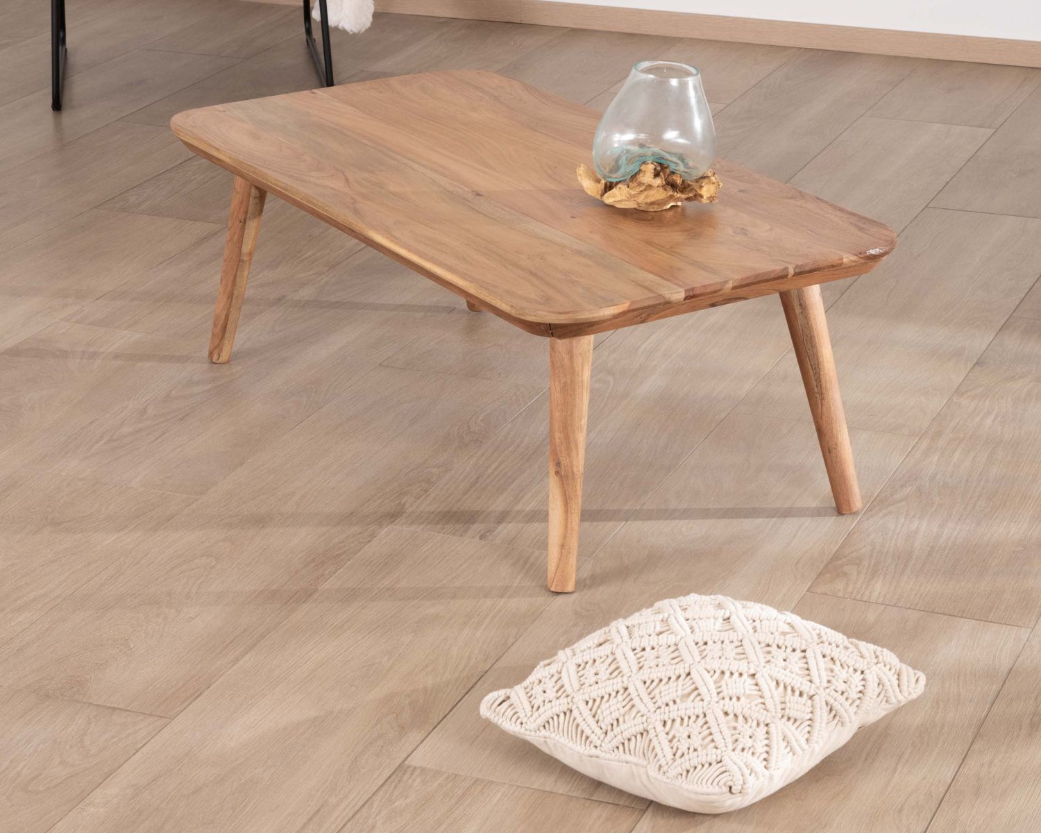 Tavolino in acacia "Melody", stile japandi