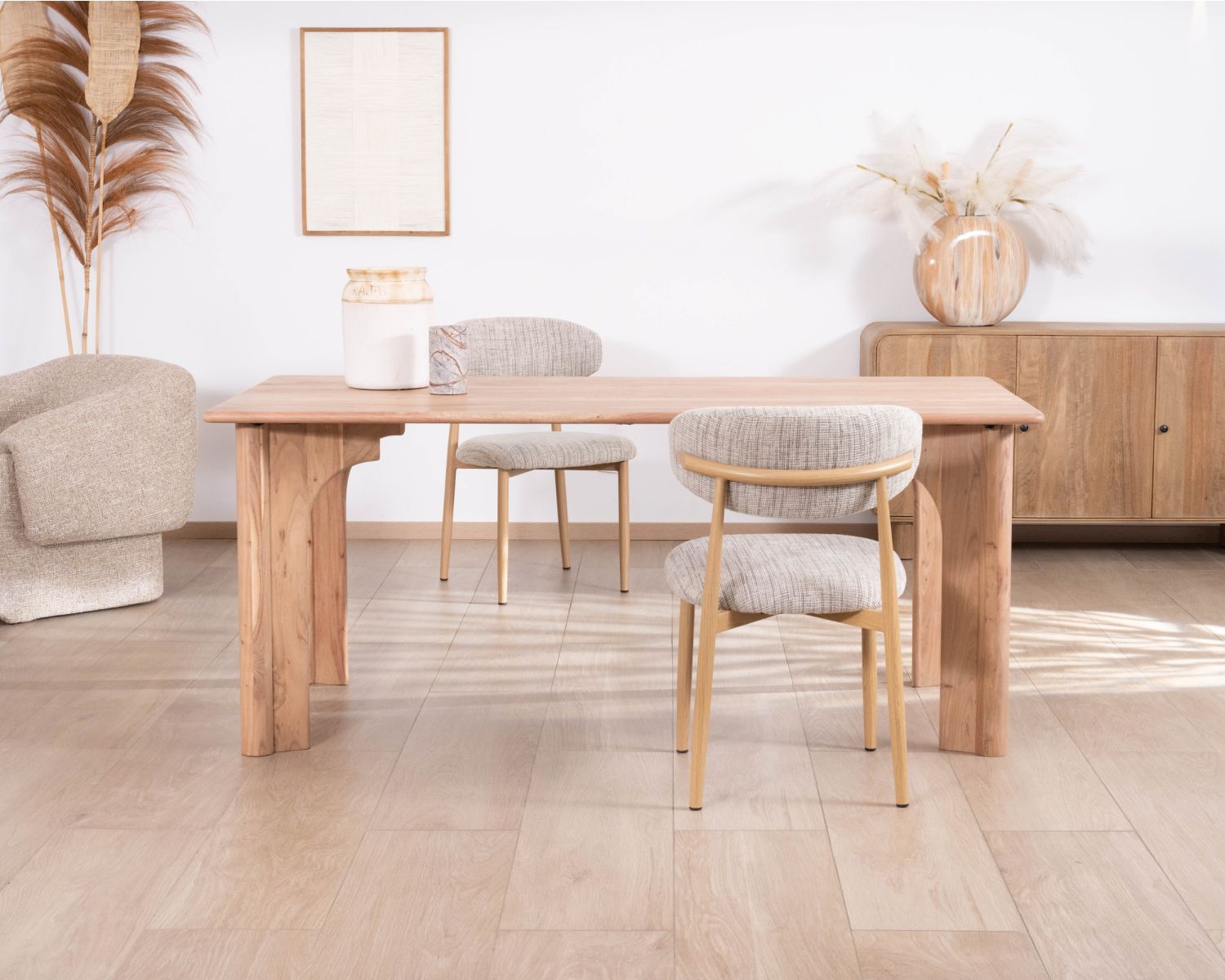Tavolo da pranzo rettangolare da 180 cm di design scandinavo "Alba" in legno massiccio di acacia sbiancato