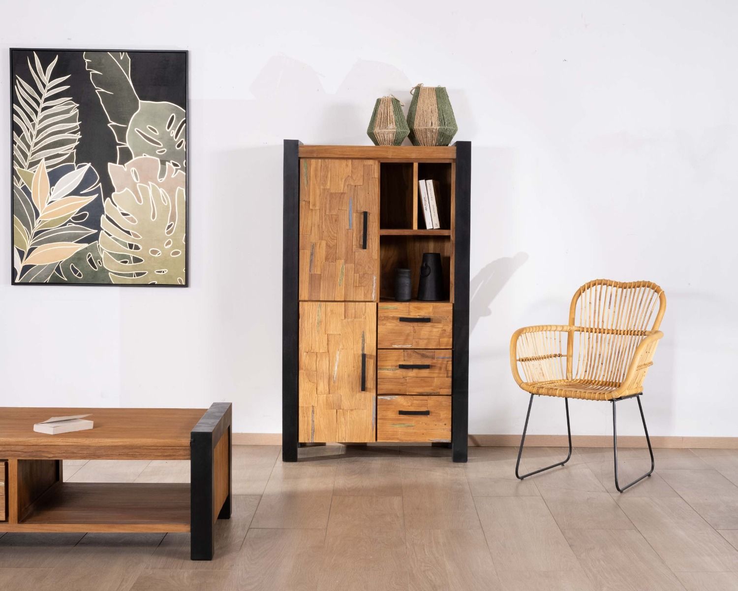 Armadio per porcellane in teak massiccio "Clarke" di recupero