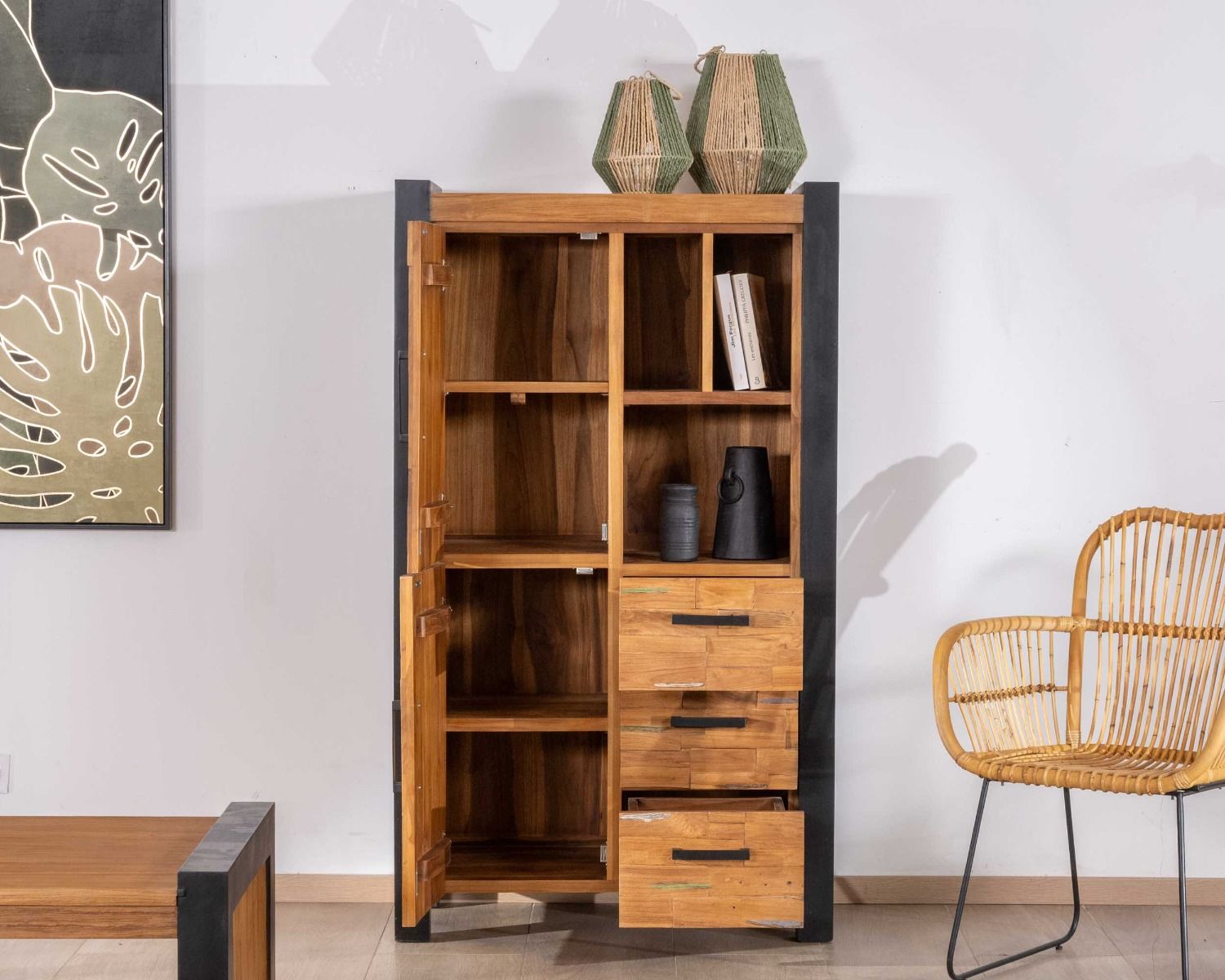 Armadio per porcellane in teak massiccio "Clarke" di recupero