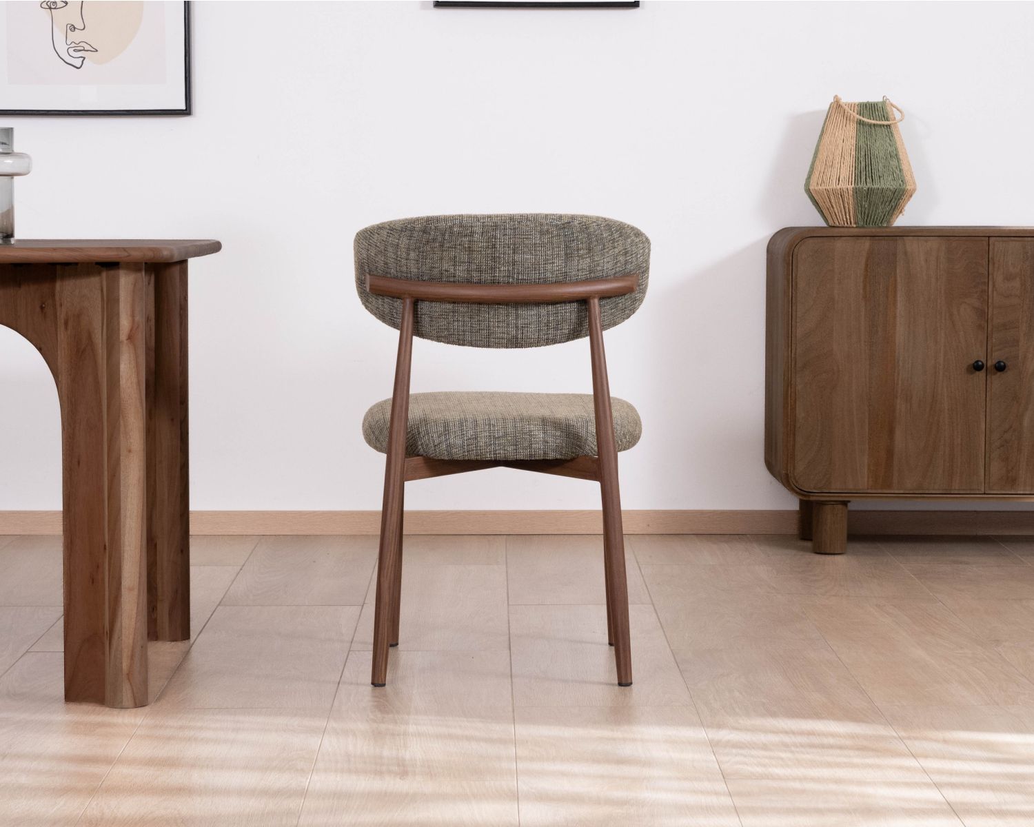 Set di 2 sedie da pranzo "Arpège" in stile retrò in tessuto a trama kaki con gambe in noce