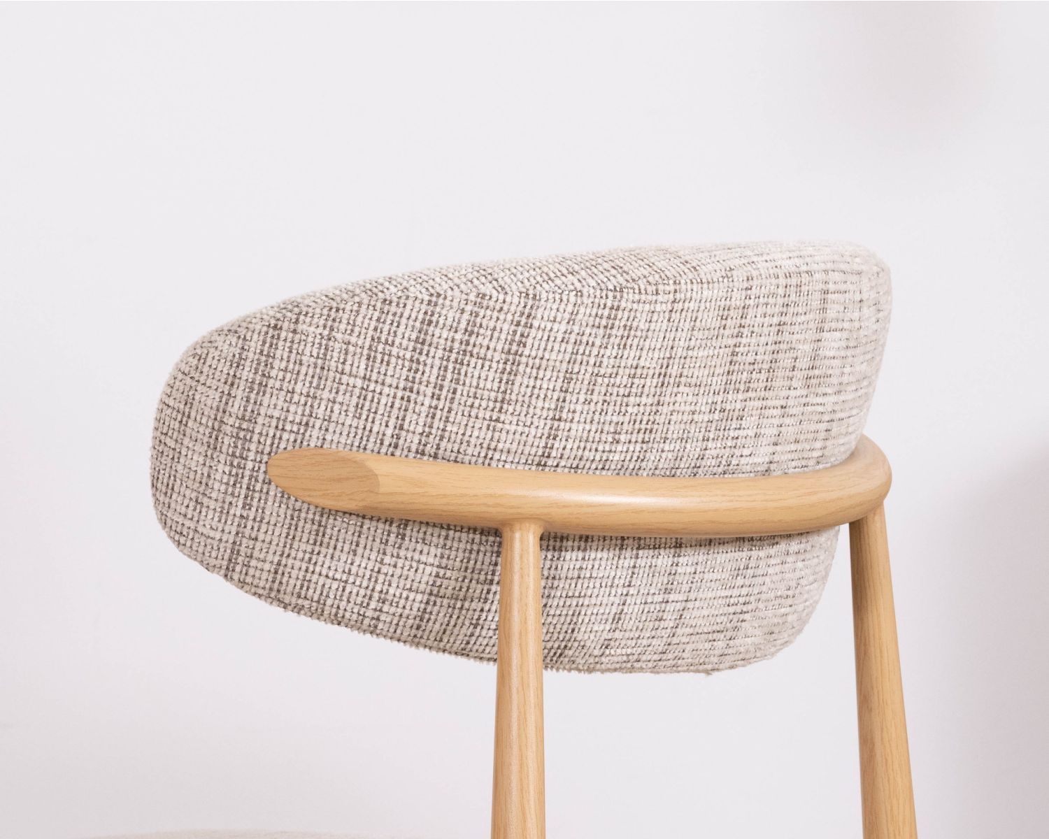 Set di 2 sedie da pranzo in stile retrò "Arpège" in tessuto intrecciato beige e marrone con gambe in metallo effetto legno chiaro