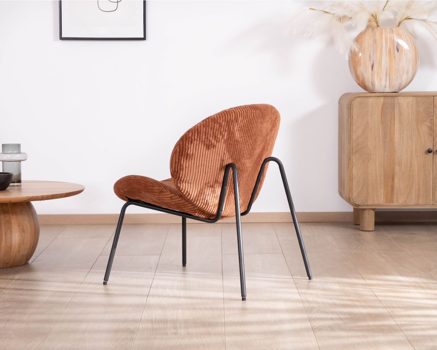 Poltrona lounge design "Sonate" in velluto a coste color ruggine