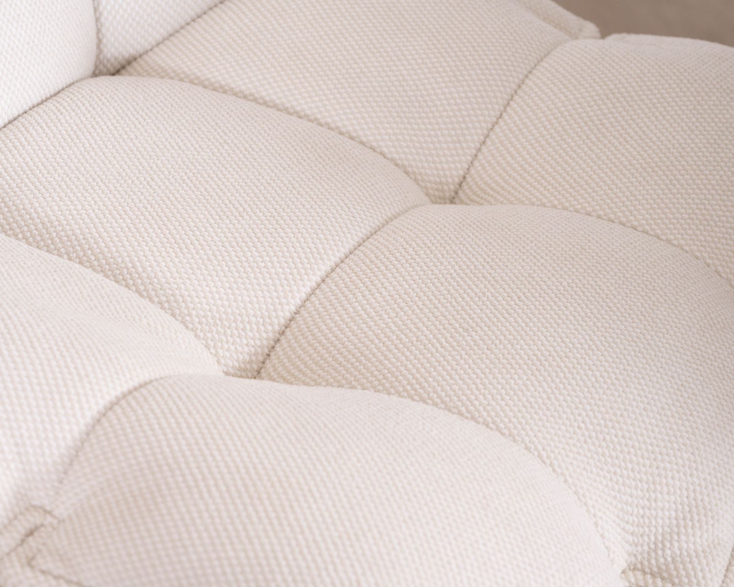 Set di 2 sedie girevoli a 360° di design "Cassidy" con rivestimento in tessuto bianco sporco