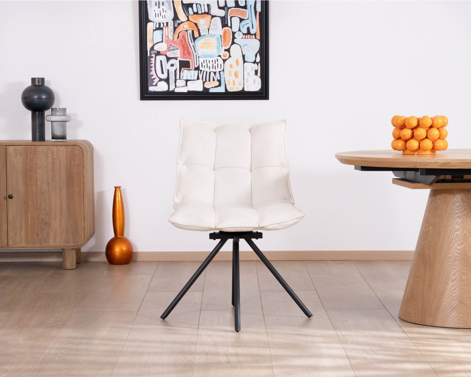 Set di 2 sedie girevoli a 360° di design "Cassidy" con rivestimento in tessuto bianco sporco