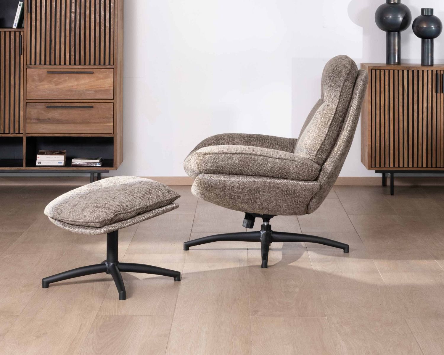 Poltrona reclinabile vintage "Branson" con poggiapiedi in tessuto tortora