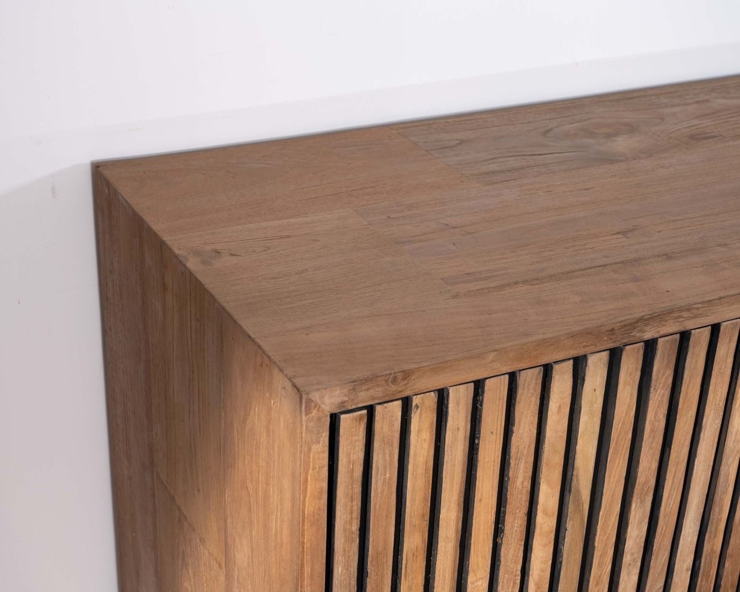 Armadio per porcellane in teak recuperato in stile retrò "Opland